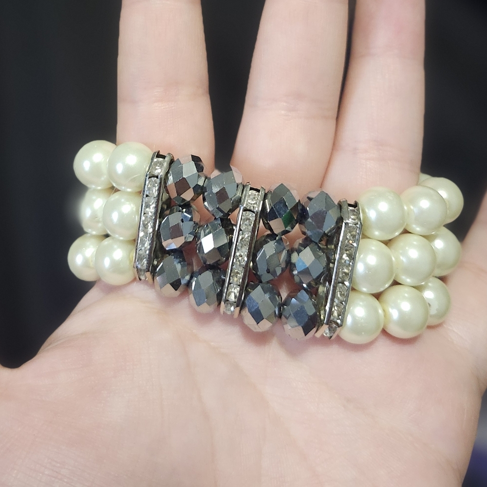 Faux Pearl Vintage Bracelet